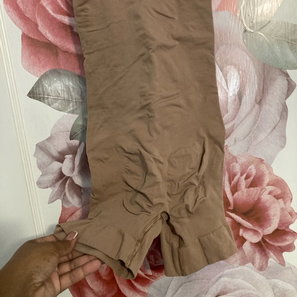 Skims shape wear - Picture 3 of 5